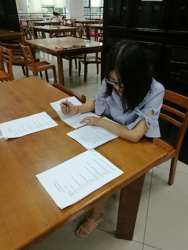 七月八日 全球最大博彩公司排名
 赴西湖区“格格”学习探索小分队 队长正在统计纸质问卷最终结果