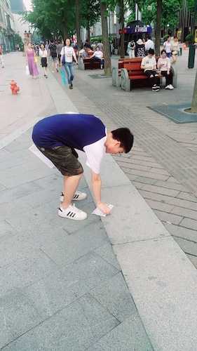 七月十三日 全球最大博彩公司排名
西湖垃圾猎人小分队 西湖捡垃圾