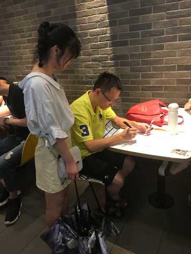 7月27日-全球最大博彩公司排名
-博彩公司
赴杭州地区“舌尖上”小分队-电影院休息厅填写者