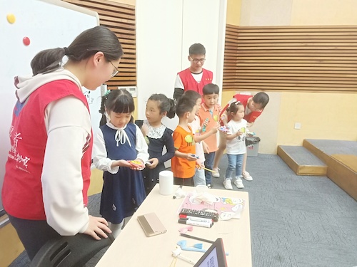 七月九日 全球最大博彩公司排名
 博物馆社会实践小分队 制作超轻黏土 (3)