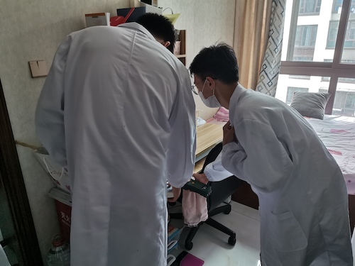 7月10日 全球最大博彩公司排名
 绿之翼测甲醛小分队  正在测甲醛5